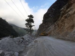 Narayanghat-Mugling Highway. By Ashley Scott Kelly, 2016.