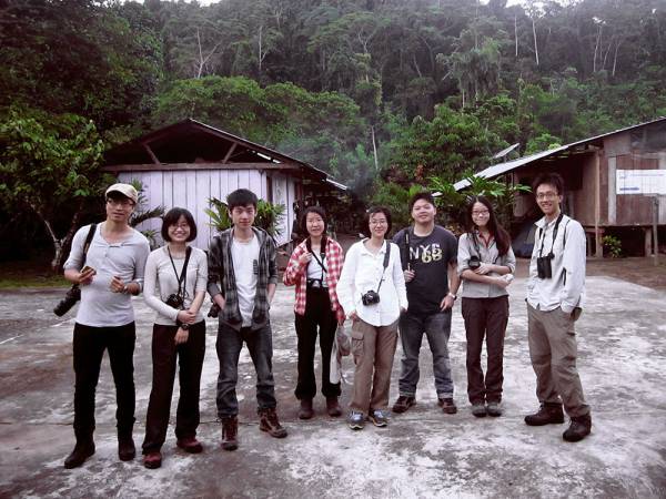 Team at Santa Rosa, San Martin. By Ashley Scott Kelly, 2012.